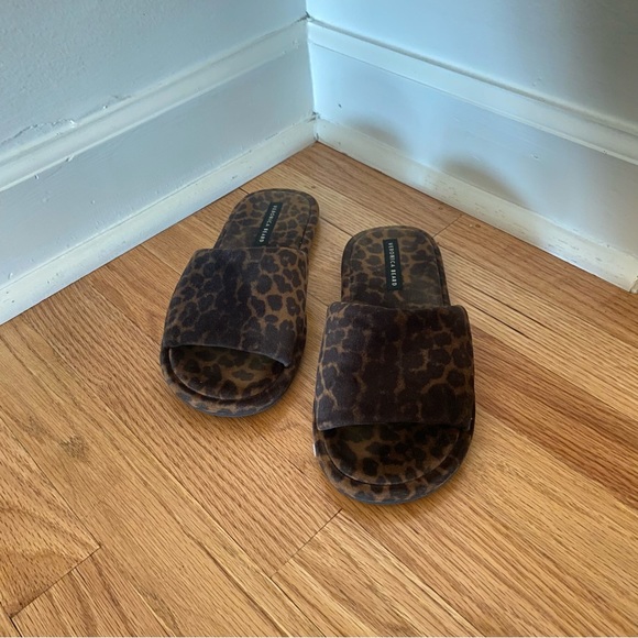 Veronica Beard Gillian Slide Sandal Leopard Print - Picture 6 of 6